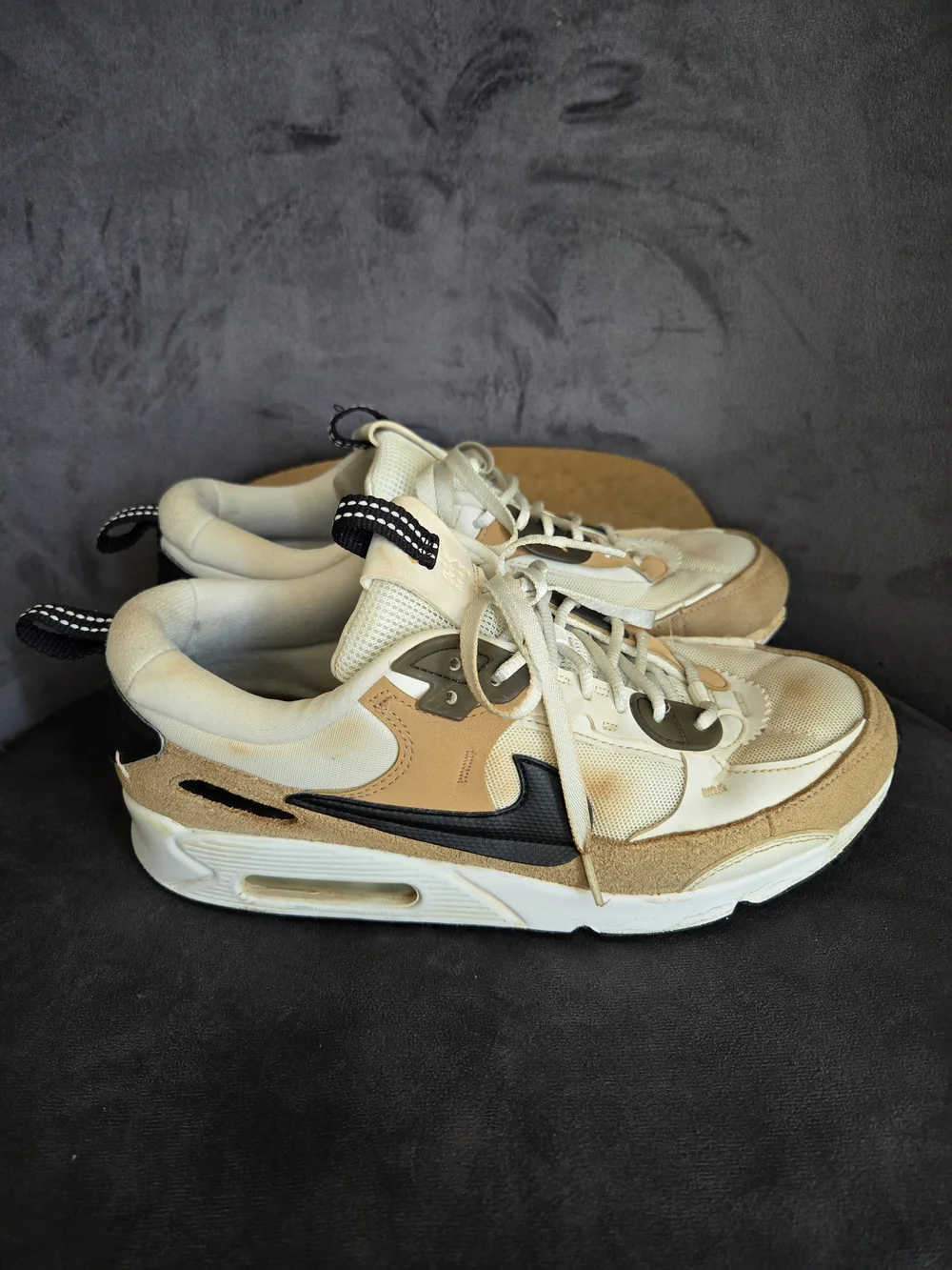 Nike Air Max 90 Futura Womens Size 9 Tan Sanddrift Black Sneaker DM9922-002